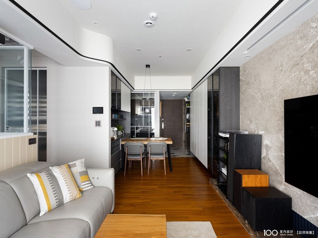 Rank 6 living room